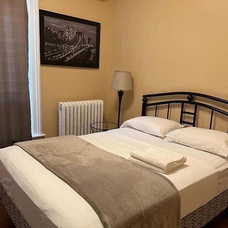 Adas Guesthouse Toronto Kültér fotó