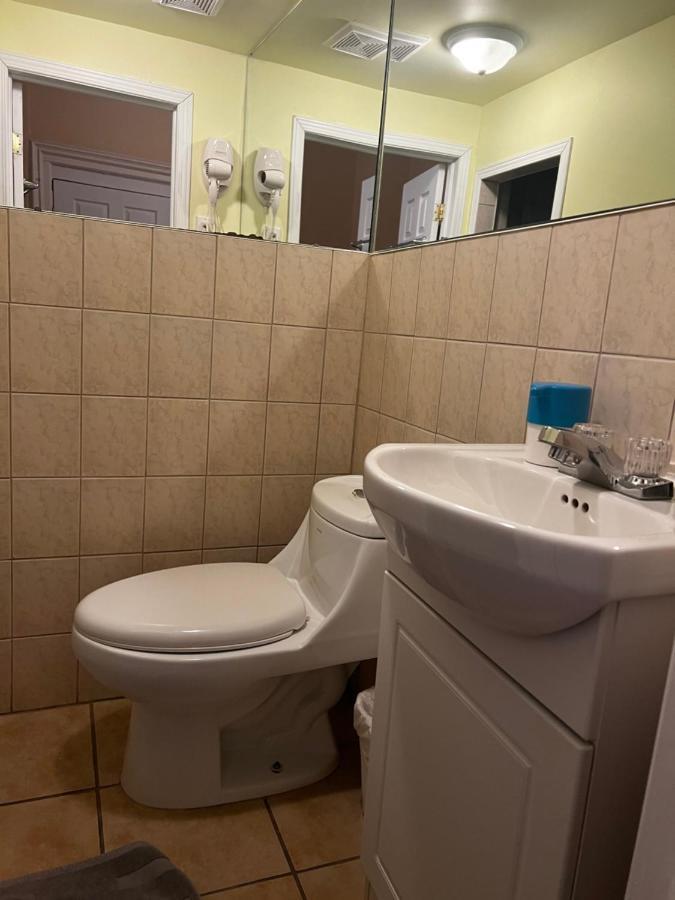 Adas Guesthouse Toronto Kültér fotó